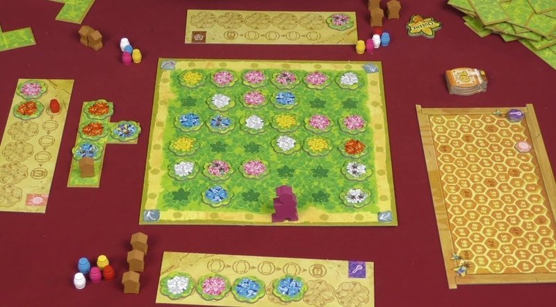 Queenz: Ser o no ser abeja imagen 3